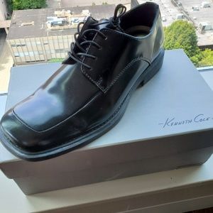 Kenneth Cole SZ 12 Dress shoes